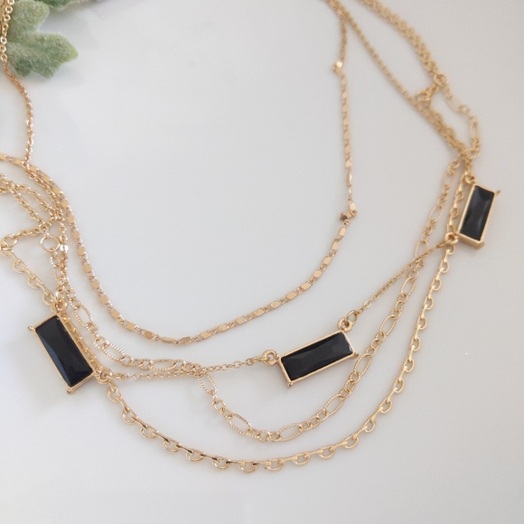 🆕🌿GOLD CHAIN NECKLACE🌿 - Picture 4 of 9